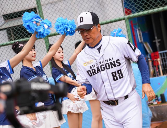 1769967200566086843.png 开云体育下载-内部挖掘外部引入 CPB多元化的球员和教练阵容